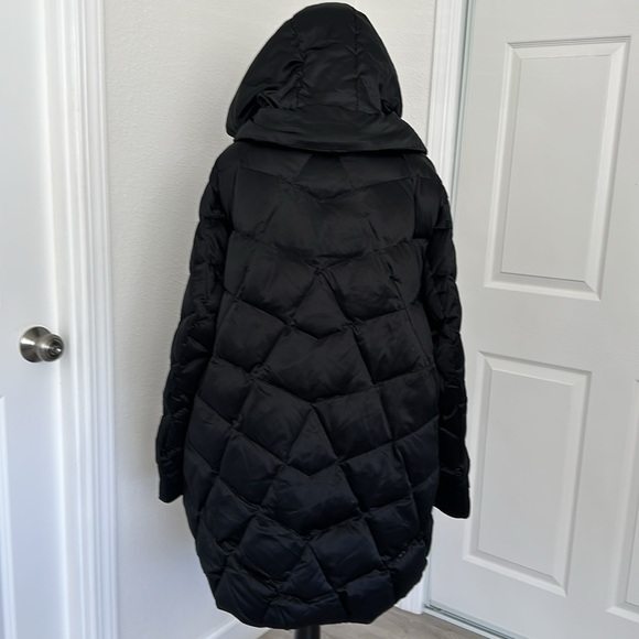 Kristen Blake Black Hooded Puffer Jacket - Picture 5 of 11